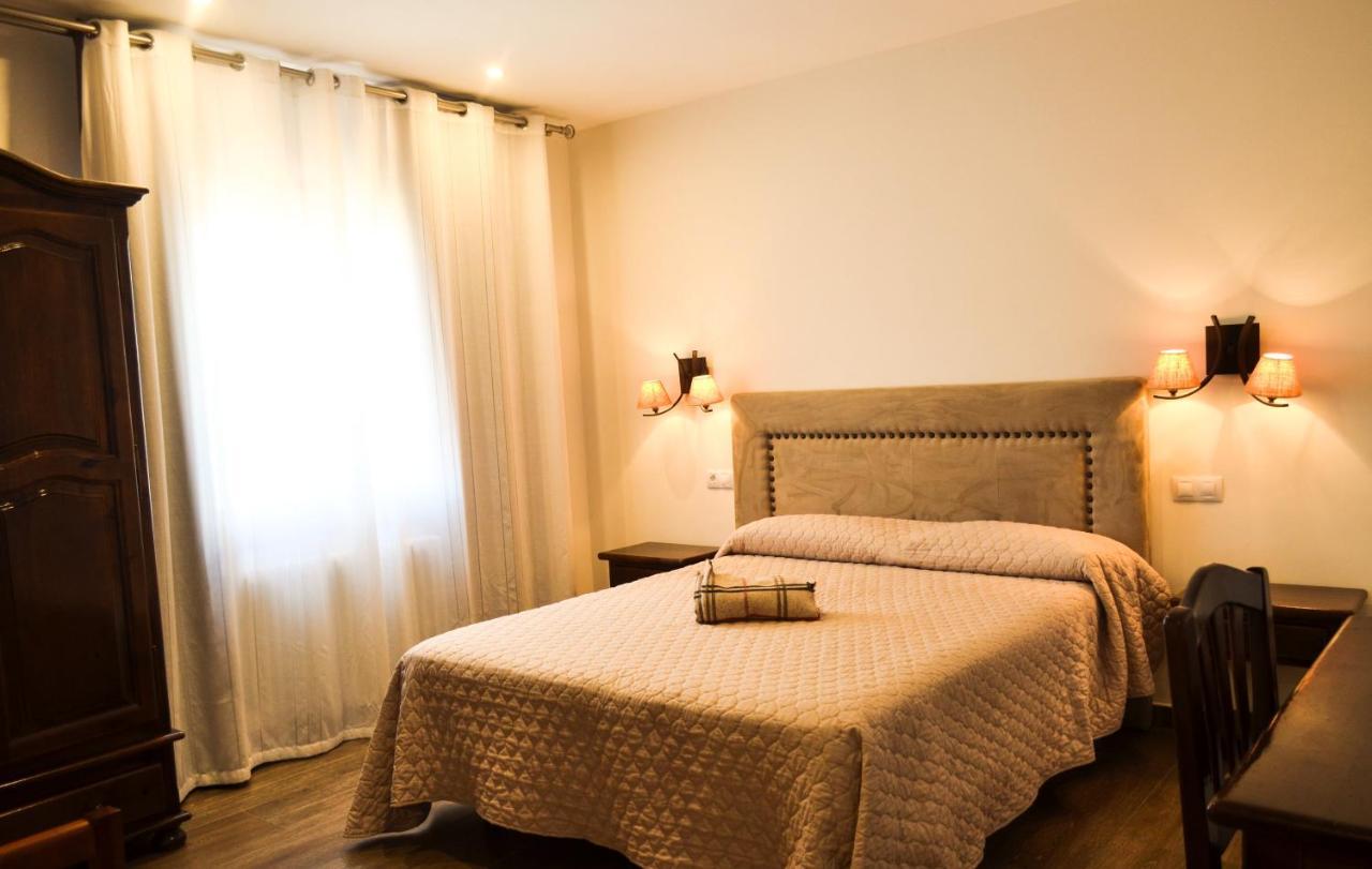 Hotel Suiza Bronchales Esterno foto