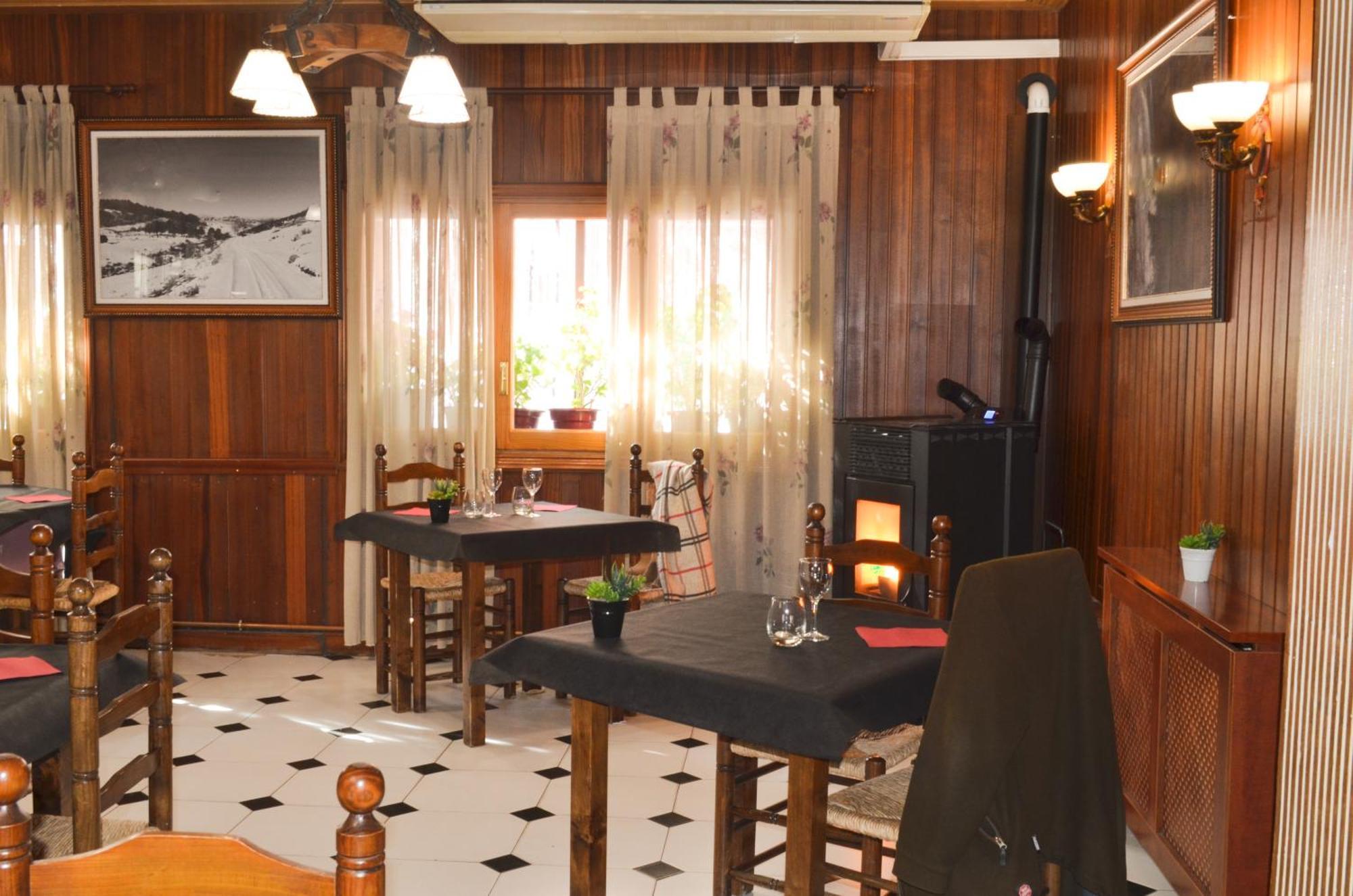 Hotel Suiza Bronchales Esterno foto