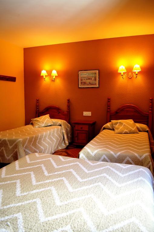 Hotel Suiza Bronchales Esterno foto