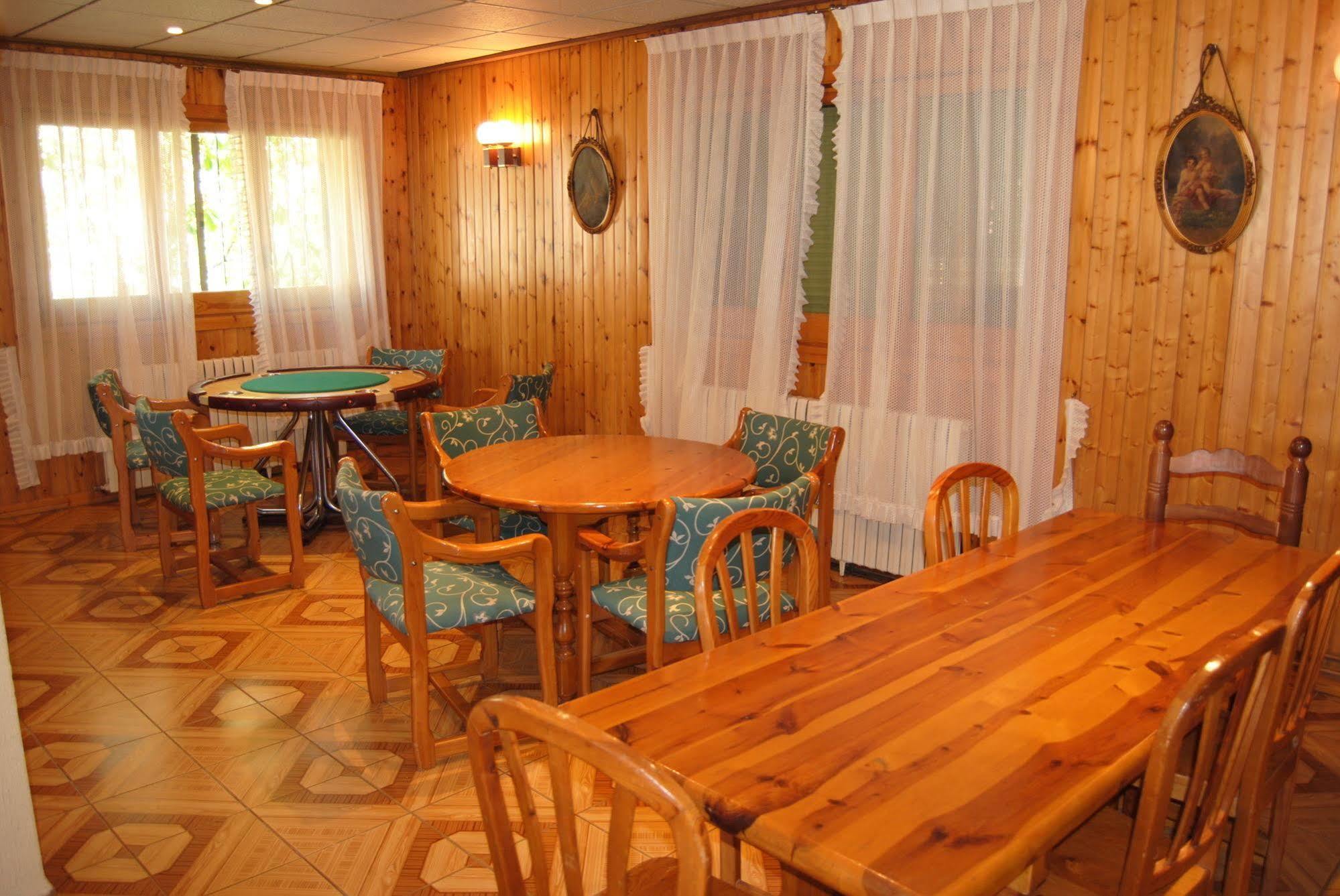 Hotel Suiza Bronchales Esterno foto