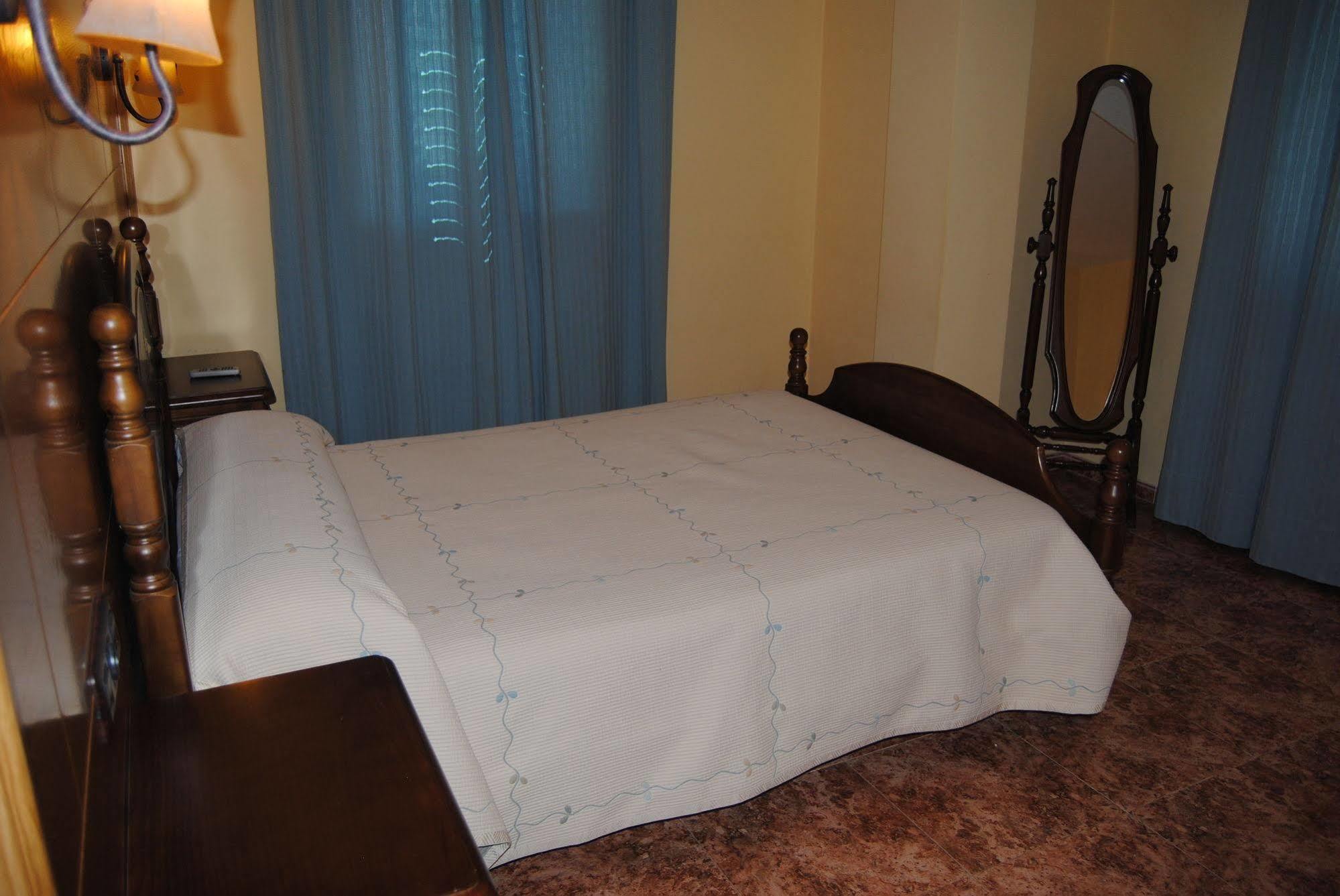 Hotel Suiza Bronchales Esterno foto
